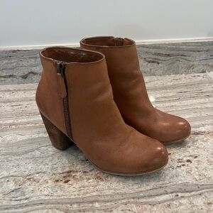 Very lightly used brown leather ankle boots from Nordstrom.